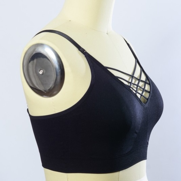 Interwoven Front Strappy Bralette - Picture 2 of 3